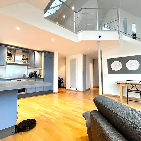 Apartment Mitten Im Leben